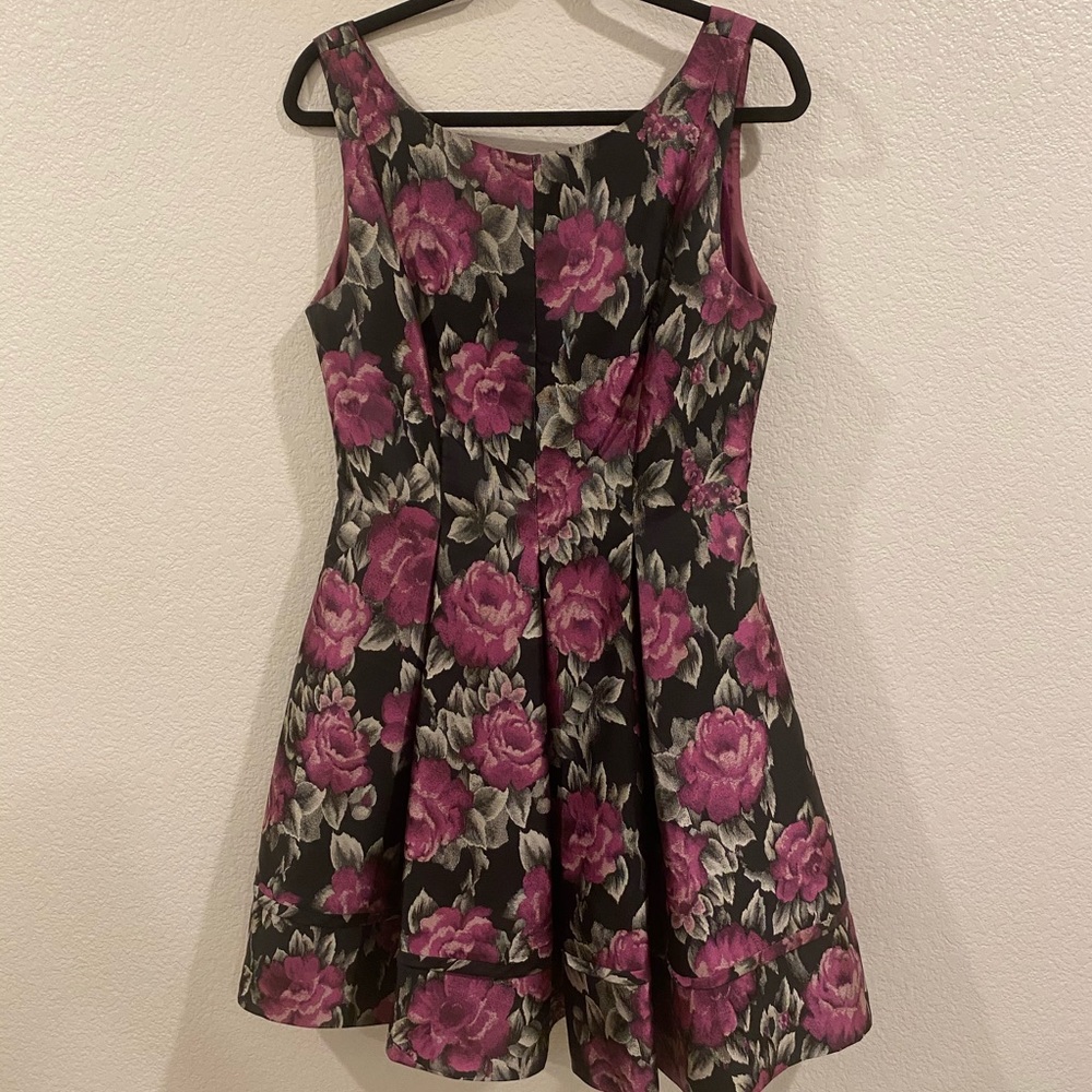 Fit & Flare floral dress - size 10